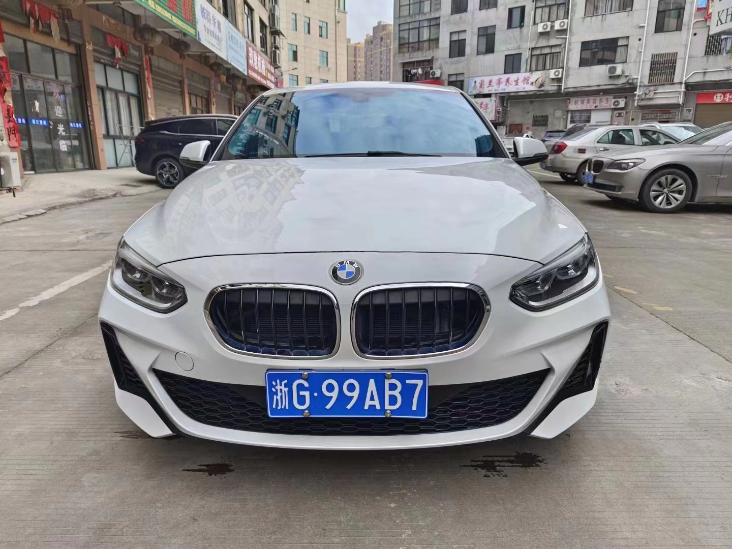21年宝马120